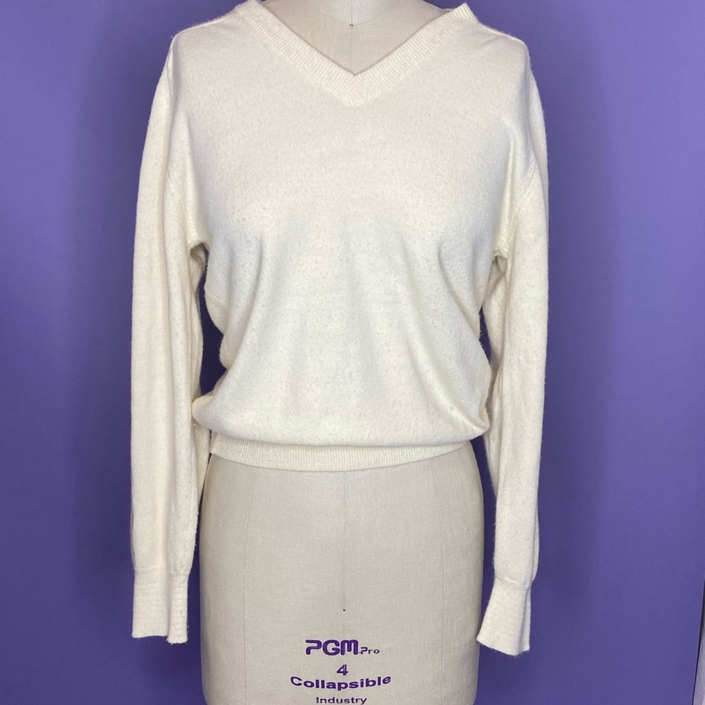 60’s Vintage Vneck Sweater